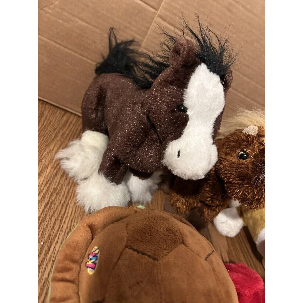Webkinz Lot Cardinal, Sea Turtle , Bulldog, Brown Horse & Clydesdale NO CODES